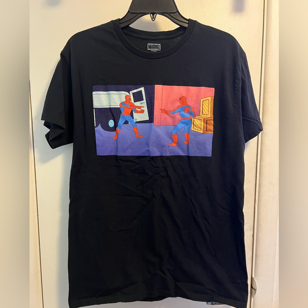 Size M Spider-Man meme T-shirt